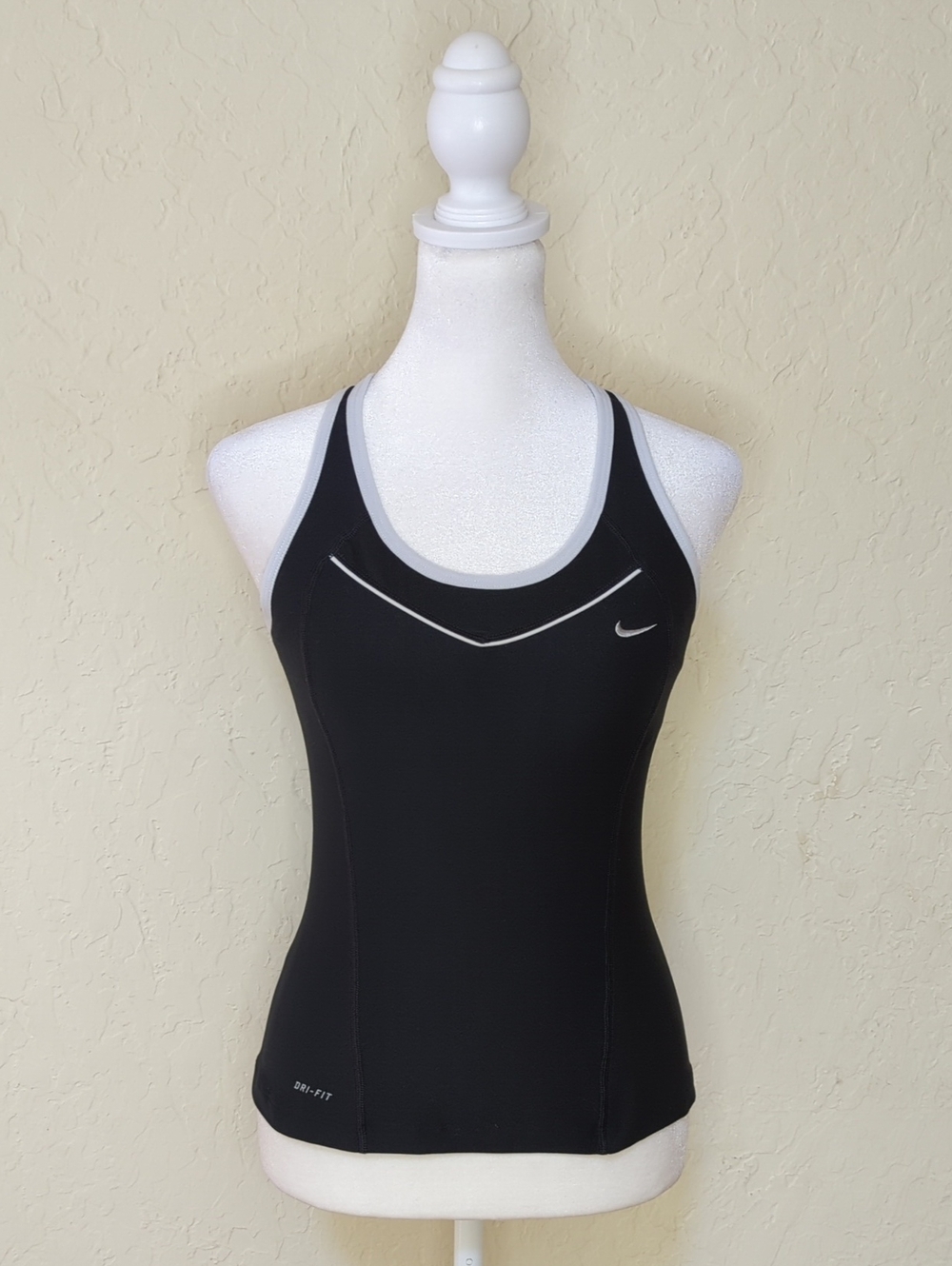 Nike Black & White Dri-FIT Contrast Trim Racerback Athletic Tank Top Size Small